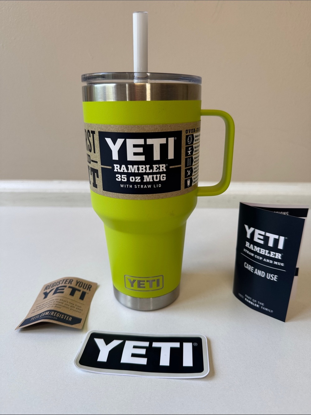 NEW YETI Rambler 35 Oz. Mug in Charteuse with Straw Lid